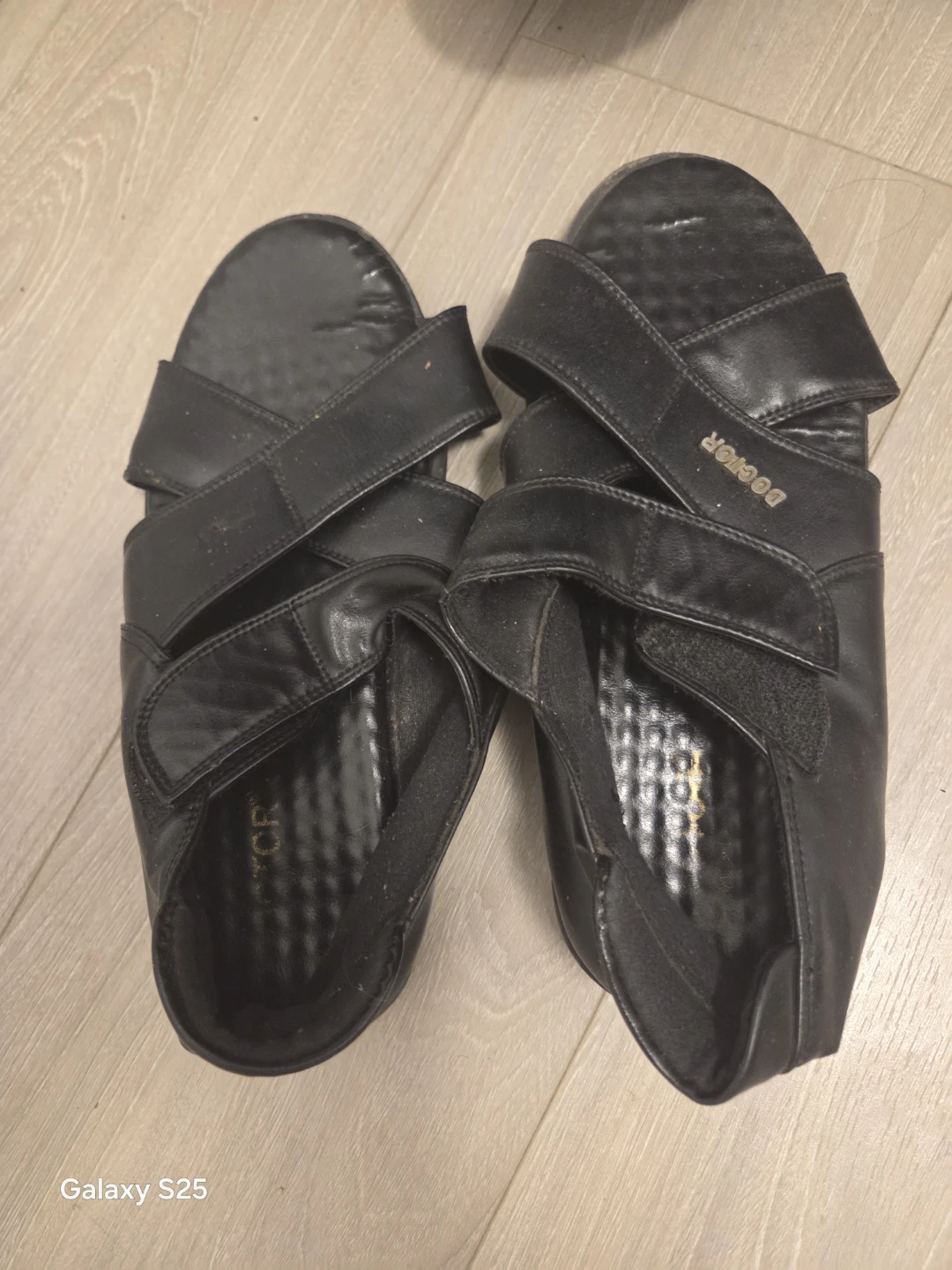 DOUGLAS Black Sandals - photo 2
