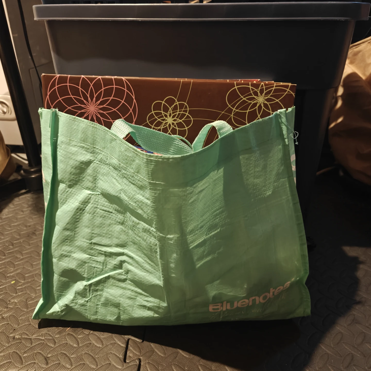 Scrapbooking + Craft supplies - photo 2