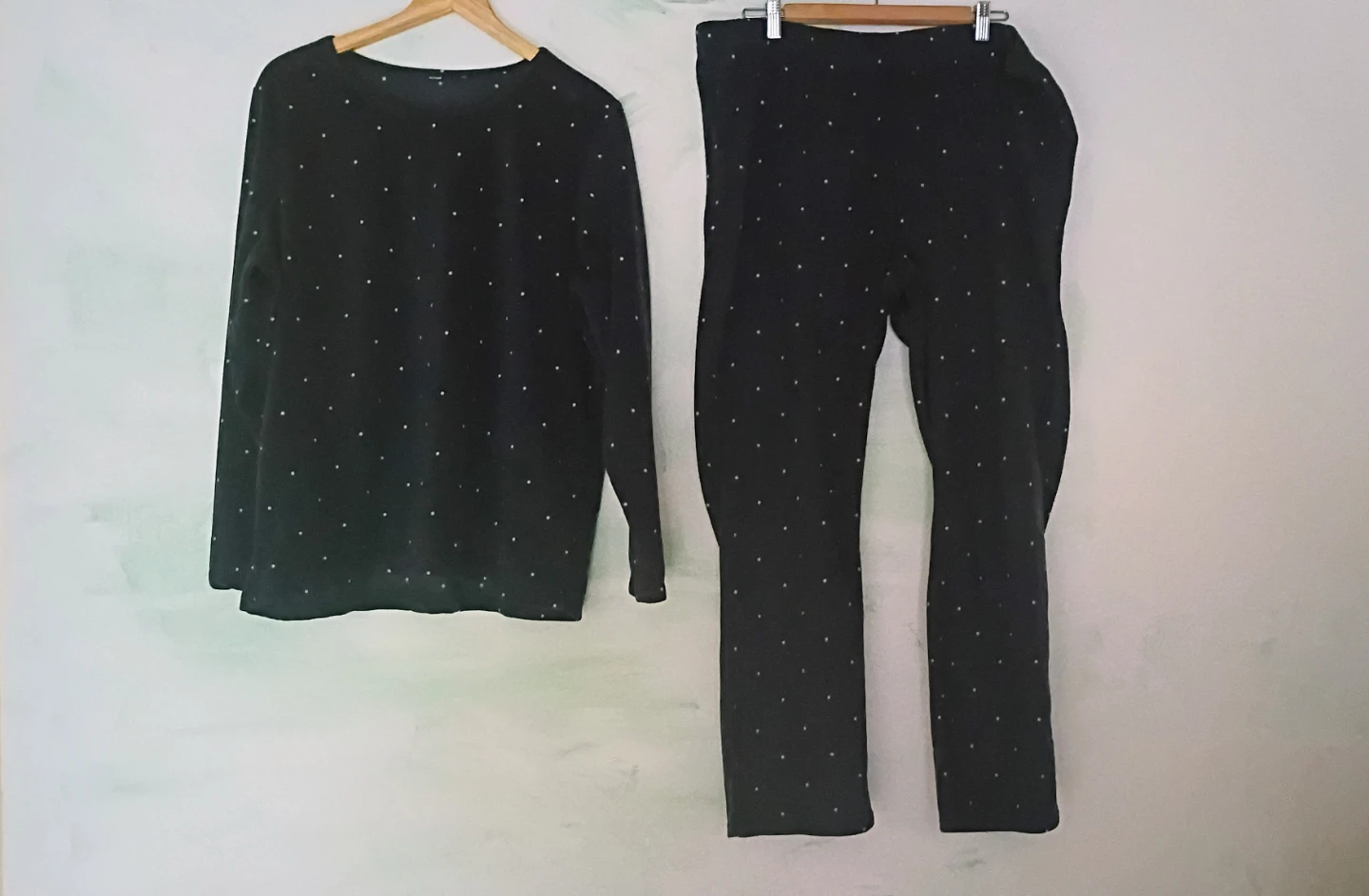 Navy polka dot pajama set - Long sleeve top & pants - photo 5