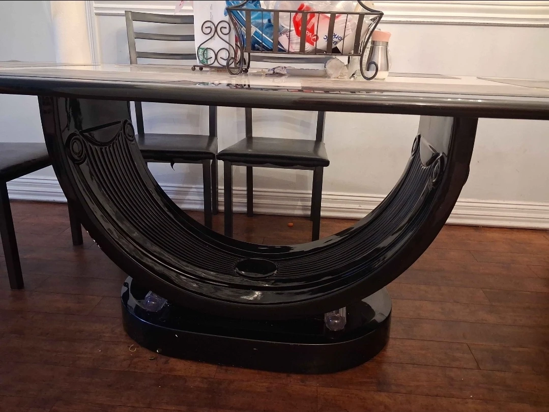 Oval Dining Table