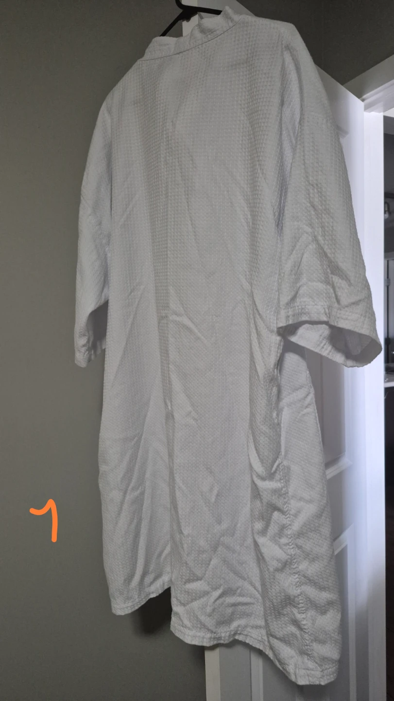2 Unisex White Waffle Knit Robes - photo 4