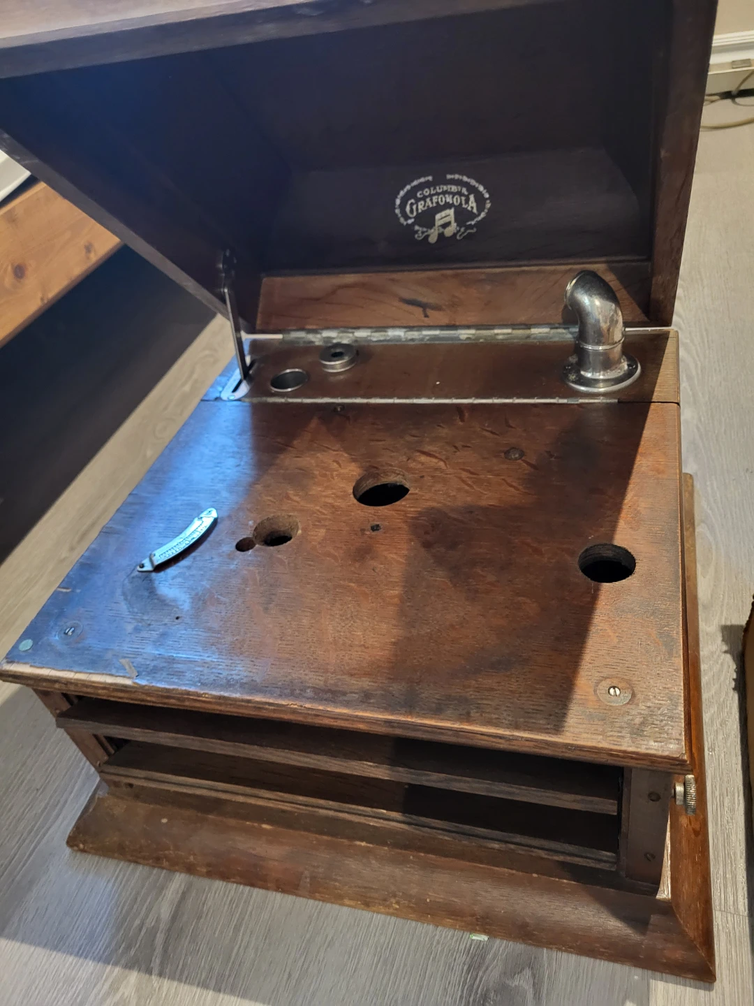 Two Vintage Columbia Phonographs- Project - photo 5