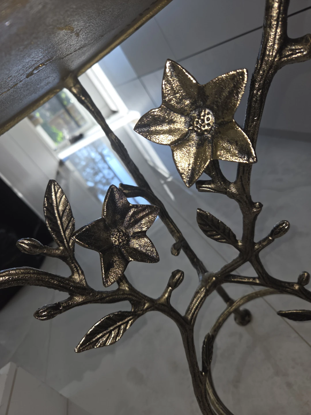Decorative Side Table with Floral Accents - photo 3