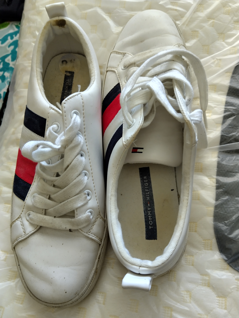 Tommy Hilfiger White Sneakers with Stripes