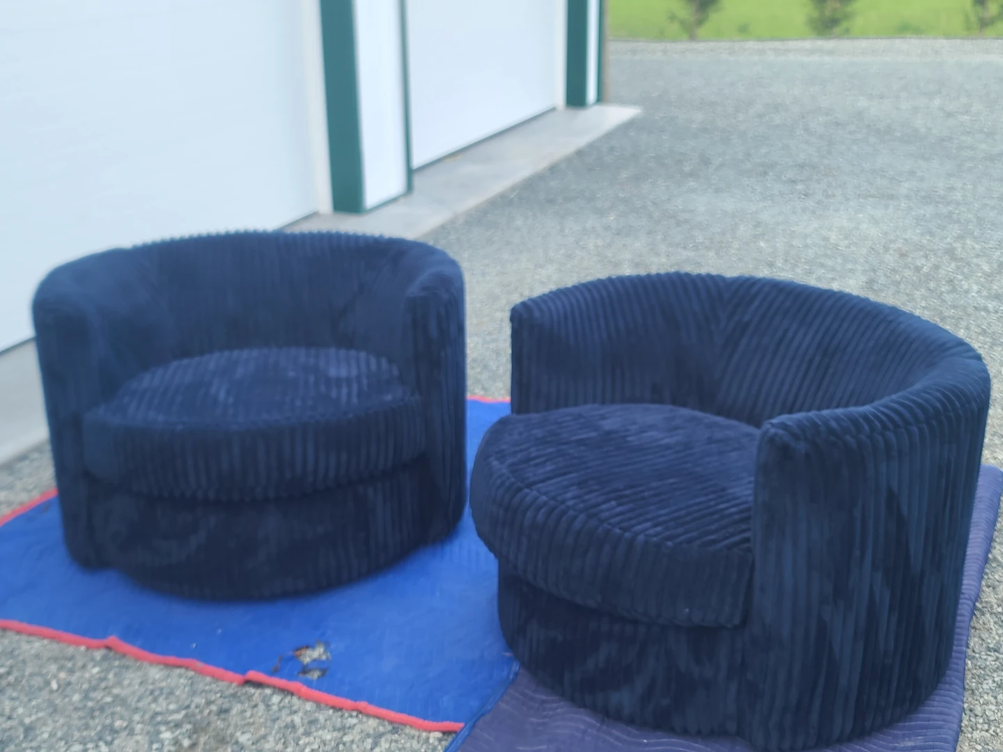 Pair of Oversized Swivel Barrel Chairs- Blue Jumbo Corduroy - photo 4