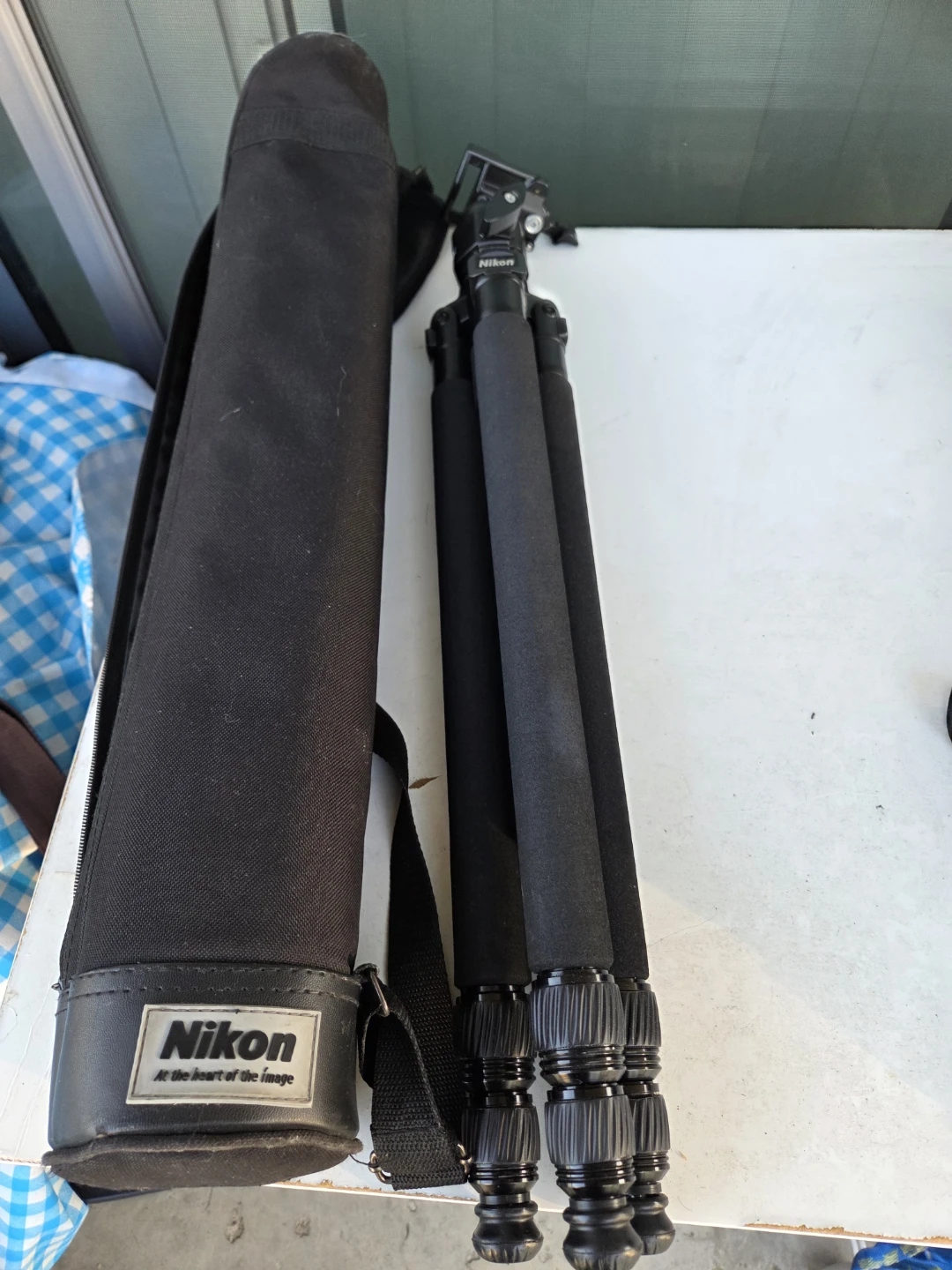 Nikon Camera Tripod with Carrying Case - photo 4