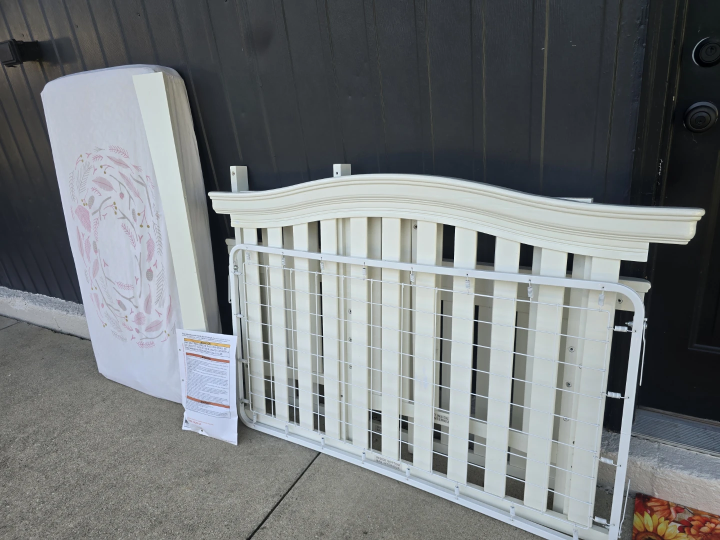 Baby Crib with Mattress - photo 2