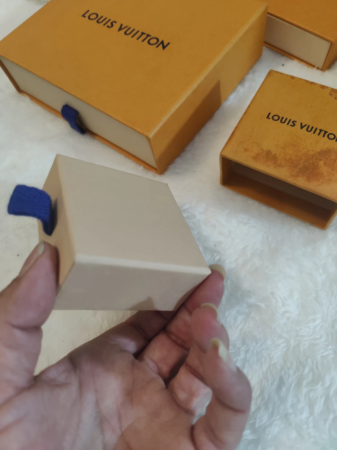 Louis Vuitton Orange Paper Box - photo 2