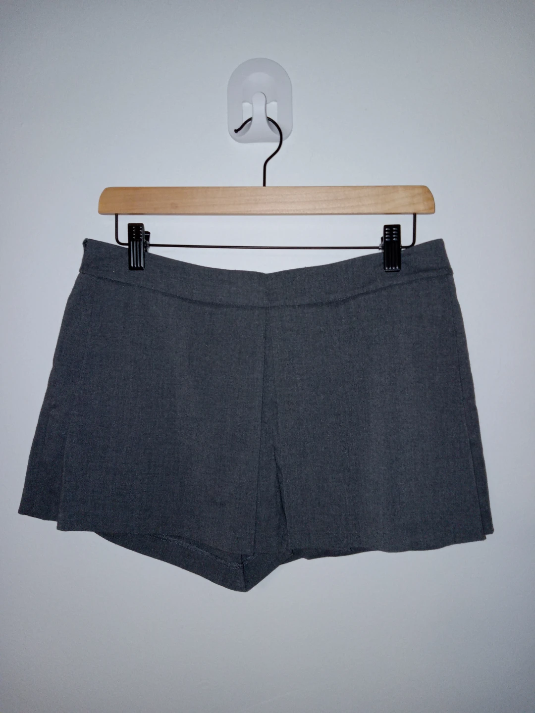 1 State Grey Shorts Size 6