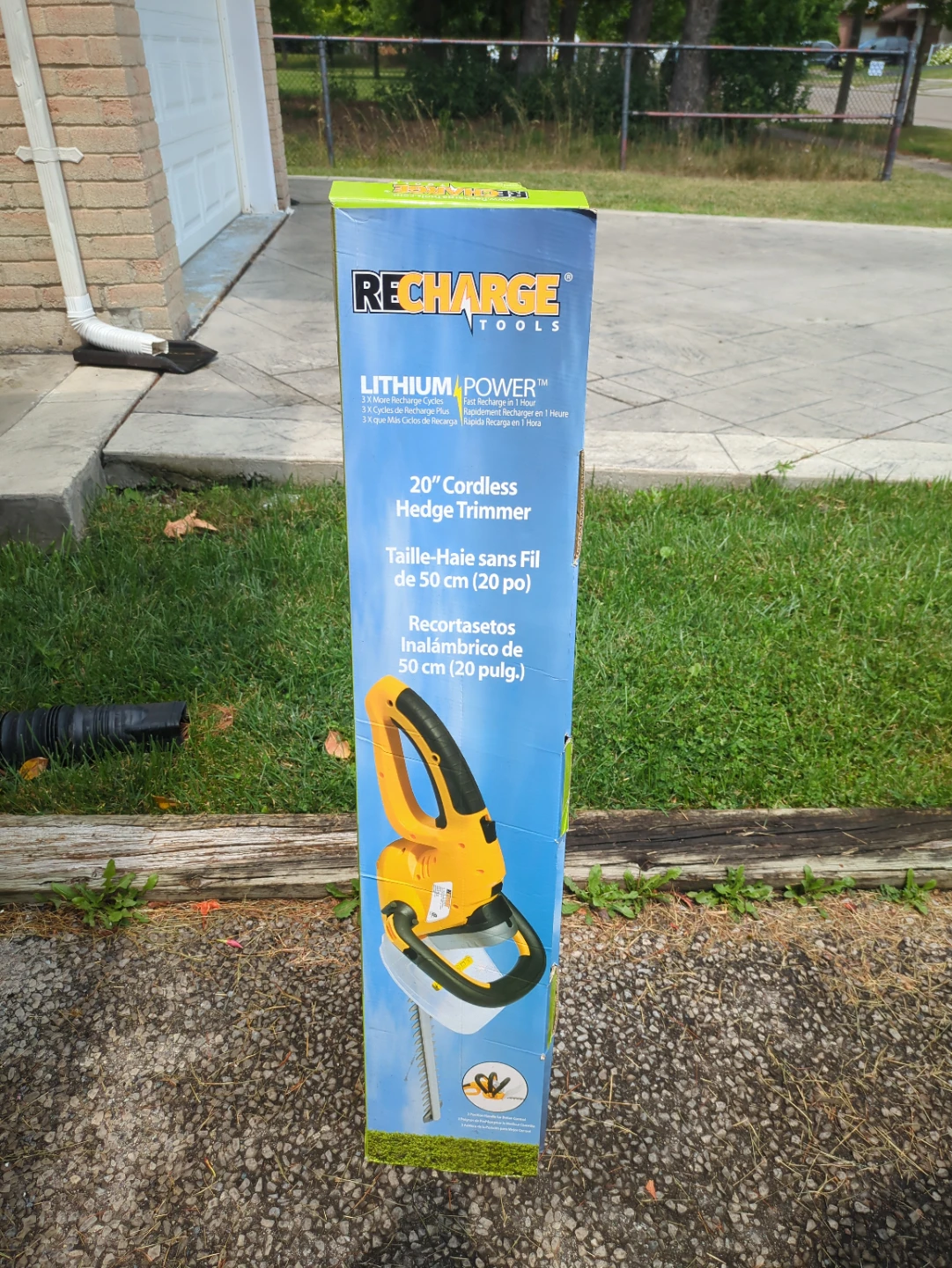 Recharge Tools 20" Cordless Hedge Trimmer - photo 2