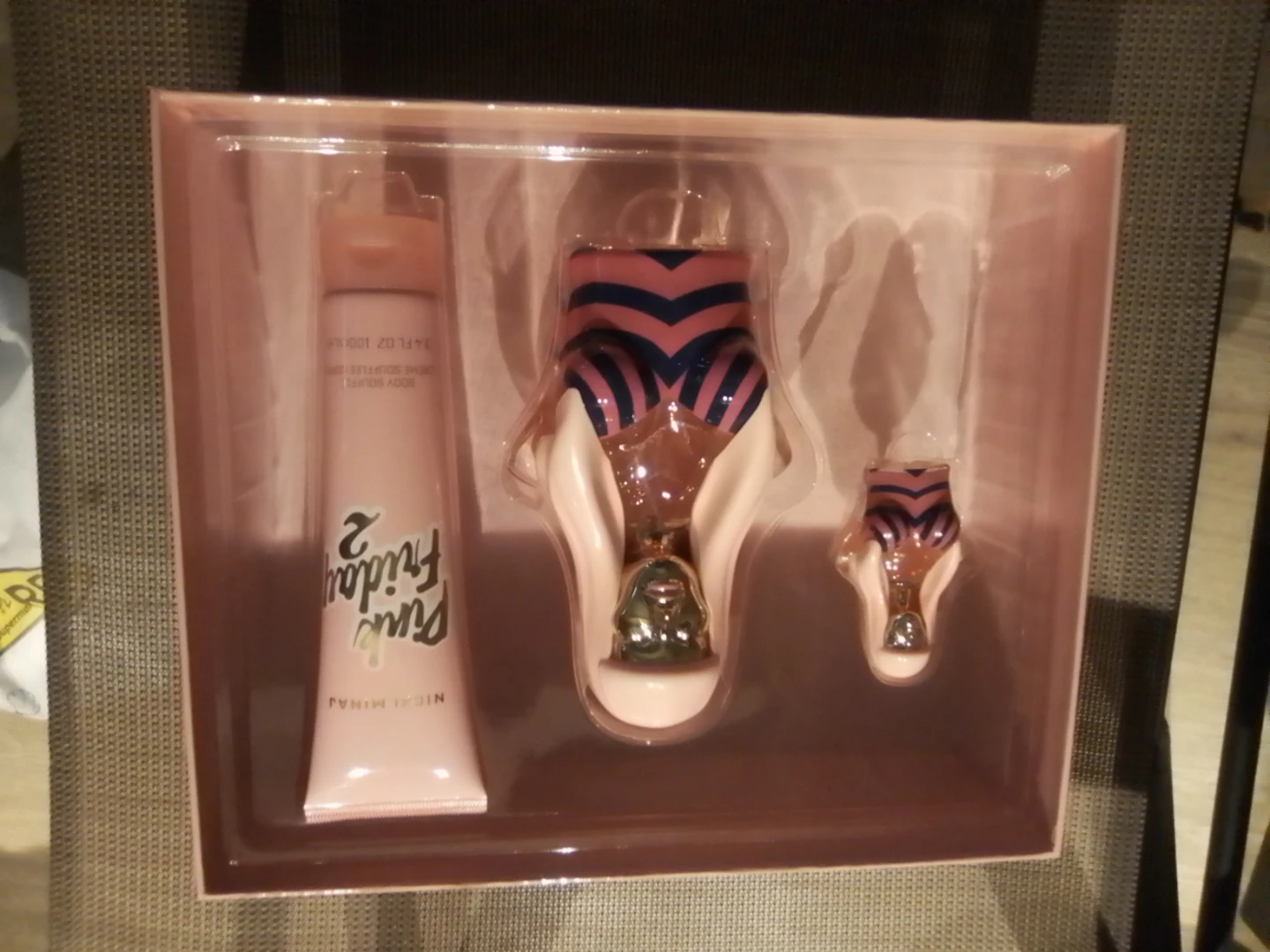 Nicki Minaj Pink Friday Perfume Gift Set
