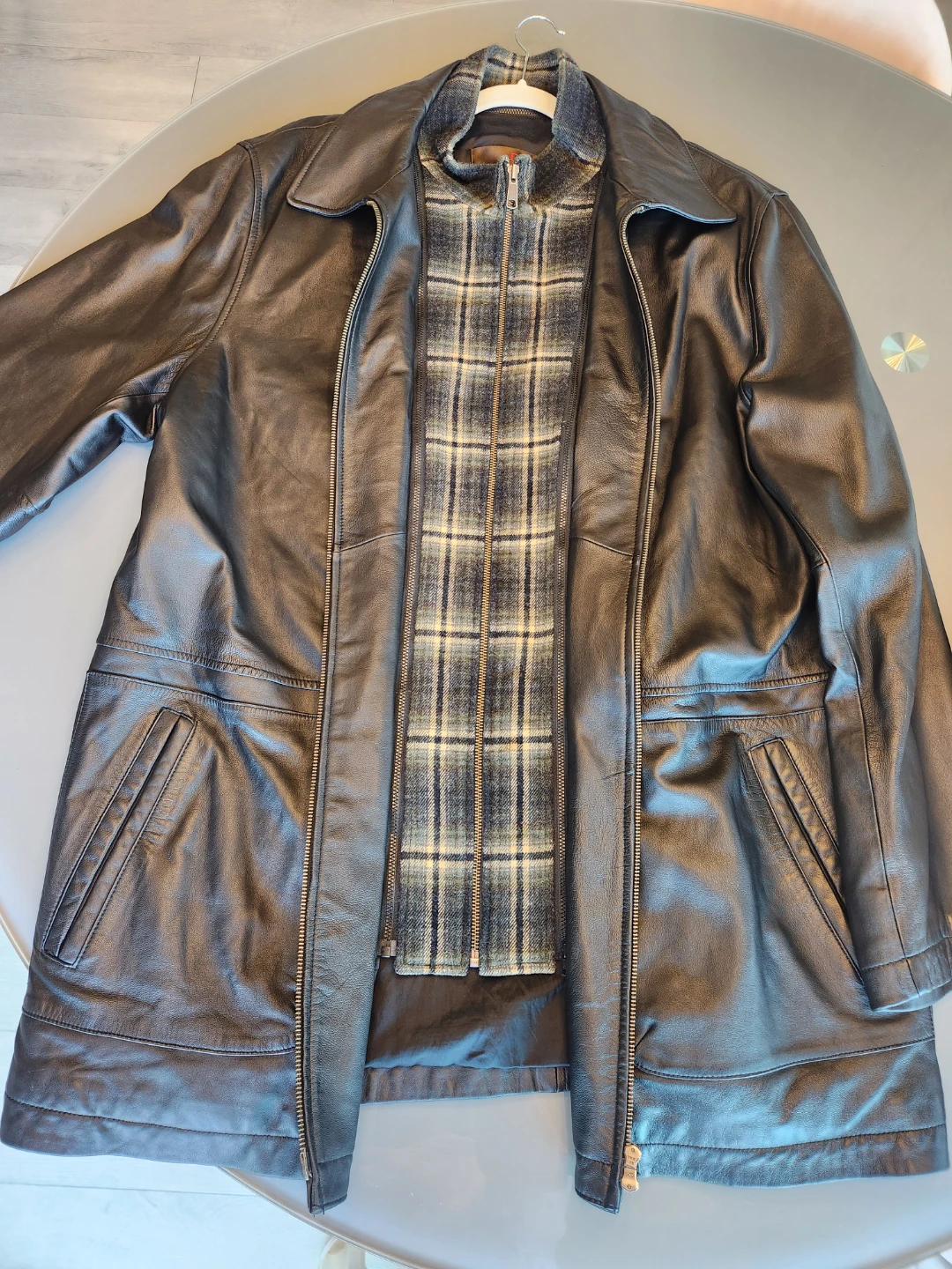 ​Danier Genuine Leather Jacket w/ Zip-Out Plaid Bib (Size 2XL)