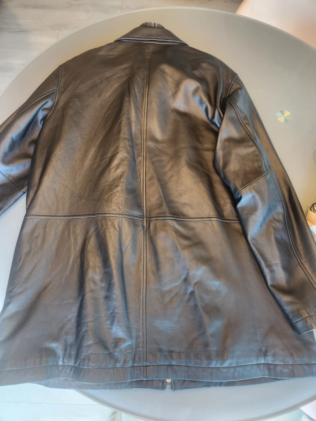 ​Danier Genuine Leather Jacket w/ Zip-Out Plaid Bib (Size 2XL) - photo 3