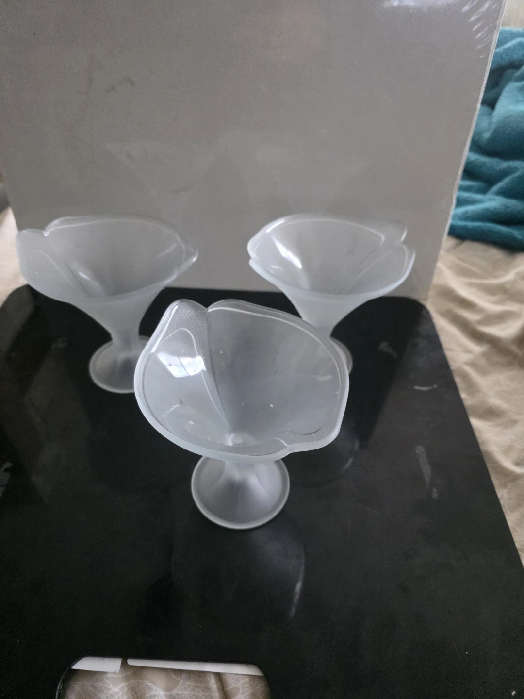 Set of 3 frosted glass dessert bowls