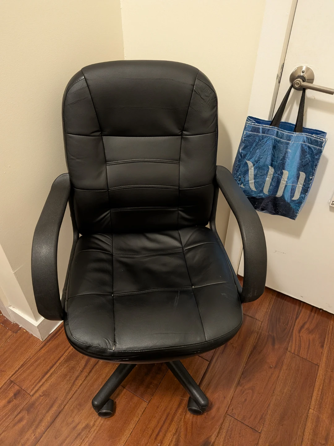 Black Faux Leather Office Chair - photo 2