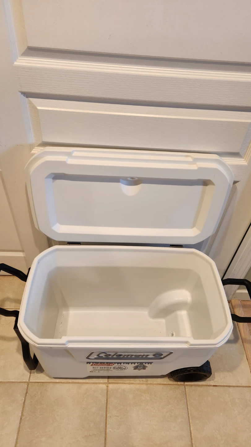 Coleman Cooler with Wheels, 62QT, 58.7 L - photo 2
