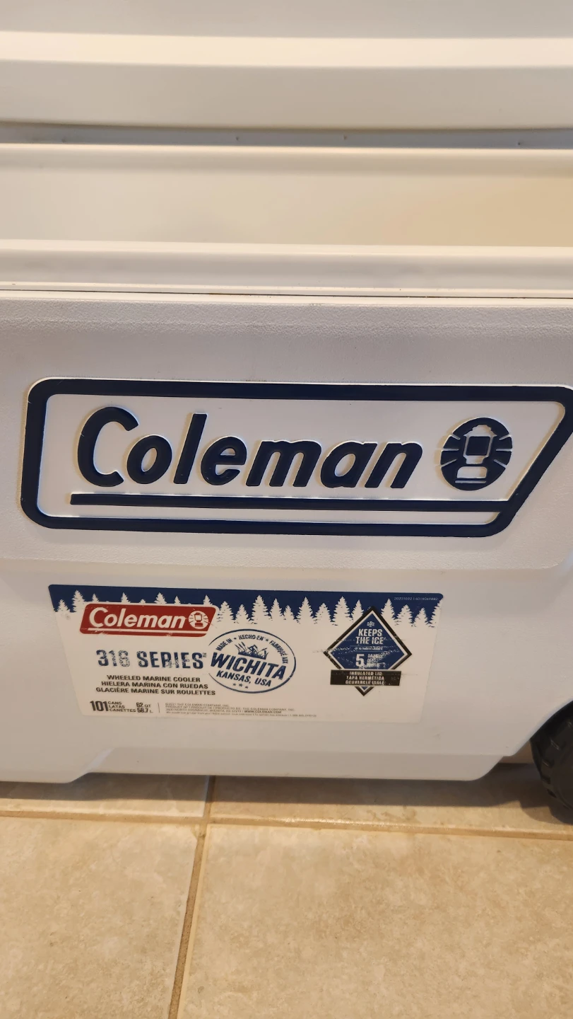 Coleman Cooler with Wheels, 62QT, 58.7 L - photo 3