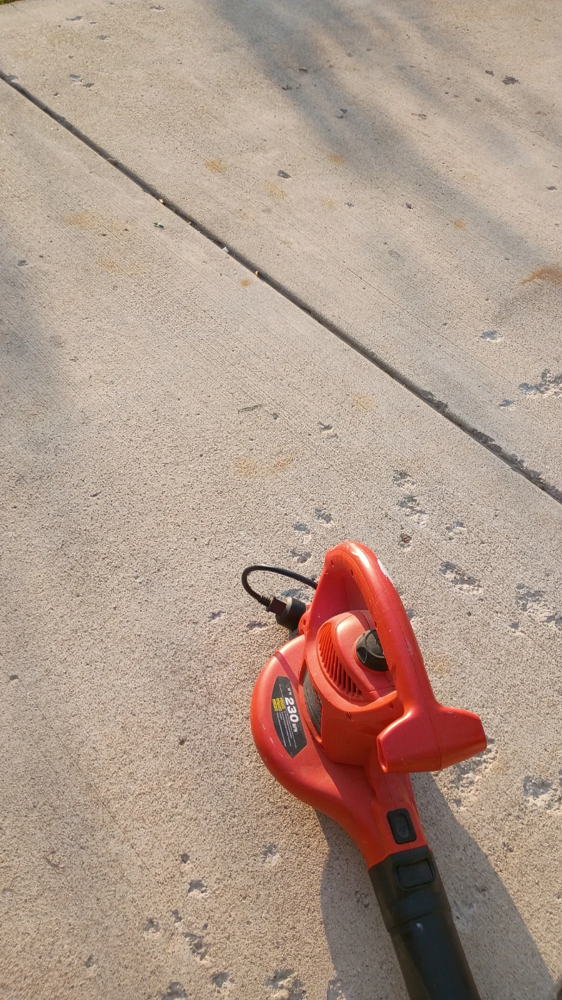 Black & Decker Electric Leaf Blower 230 MPH - photo 5