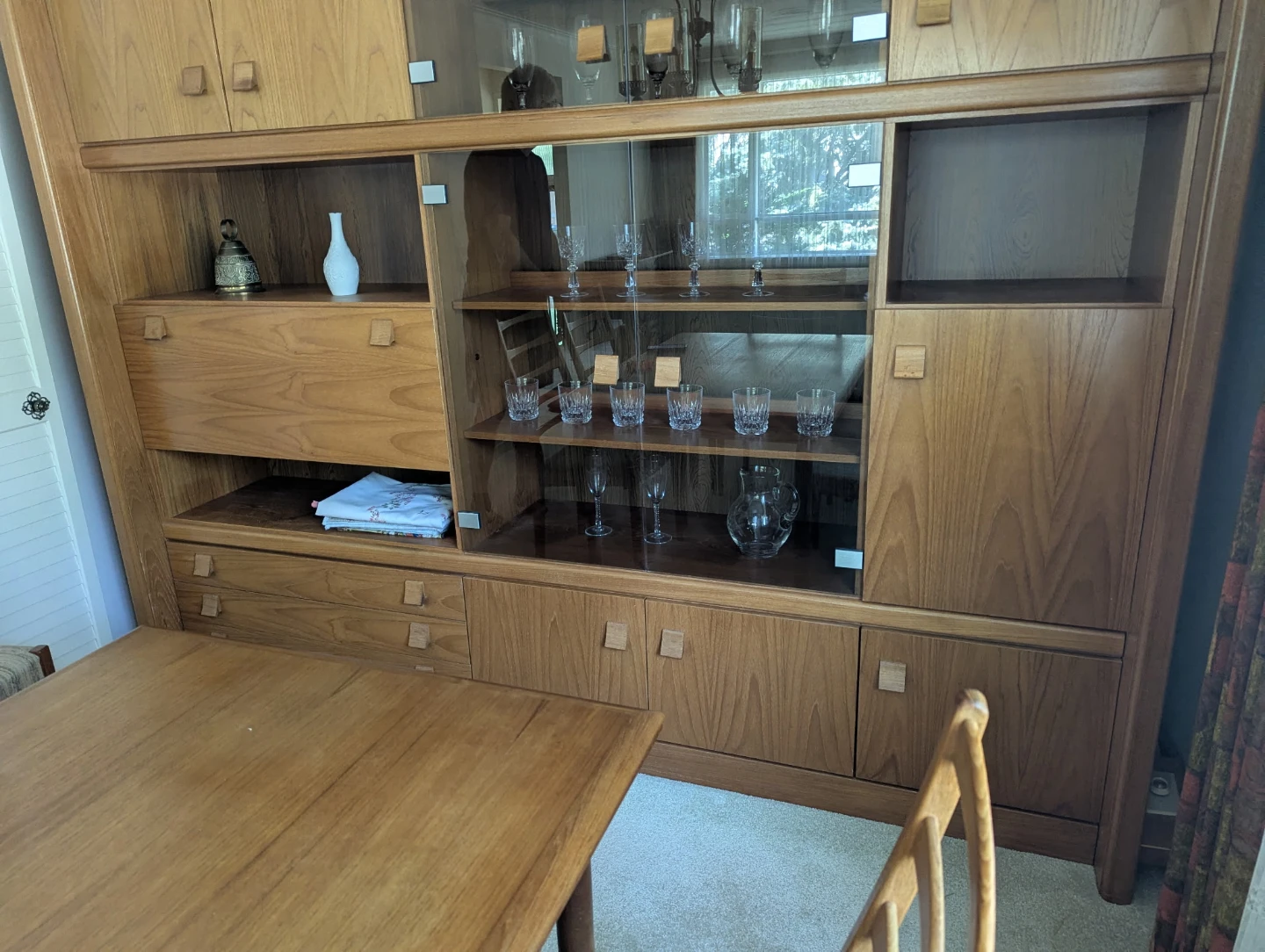 Teak Dining Table, chairs and wall unit - photo 4