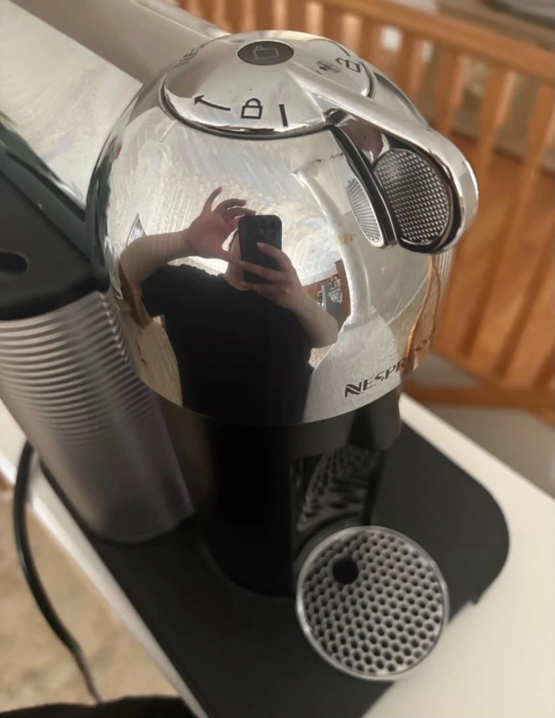 Nespresso Breville Coffee Machine - Vertuo - photo 2