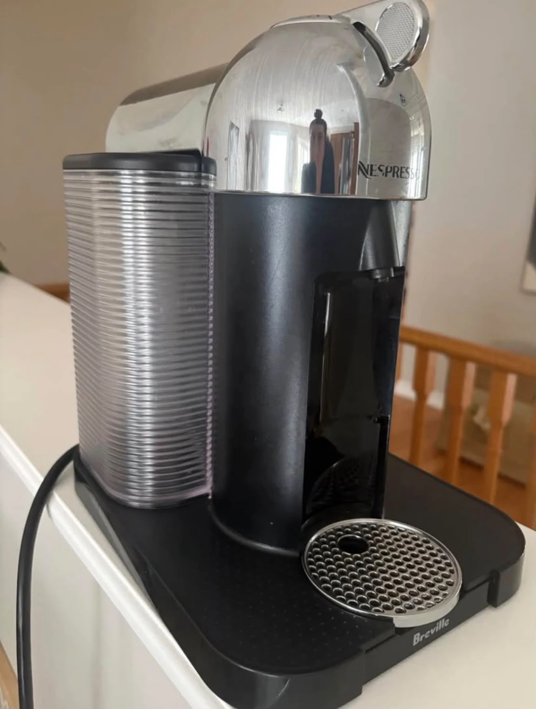 Nespresso Breville Coffee Machine - Vertuo - photo 3