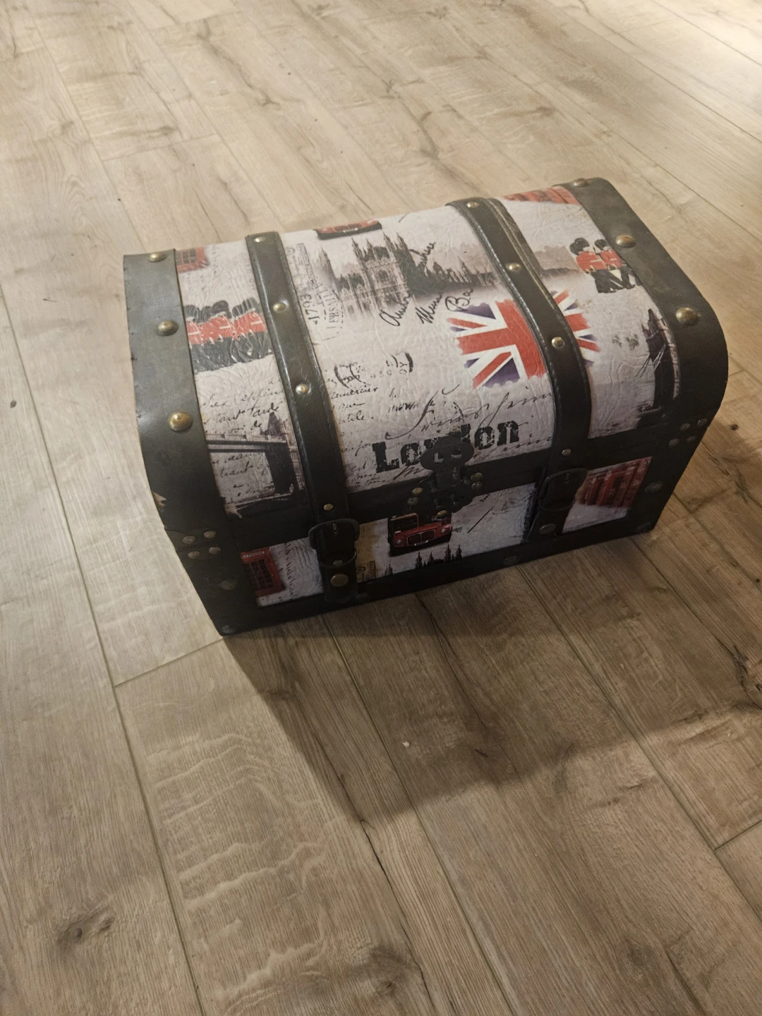 Decorative Storage Chest Box - London Theme