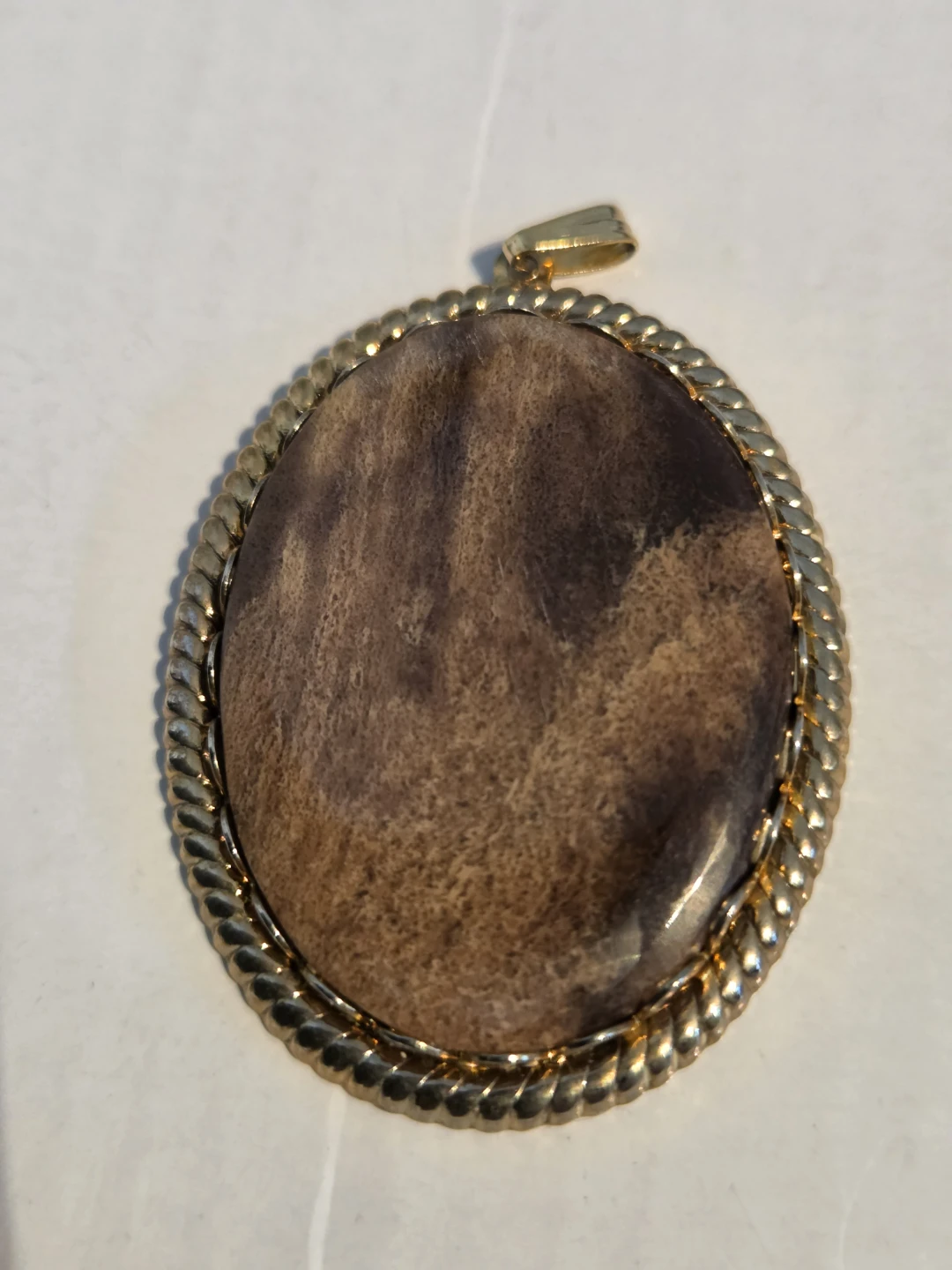 Oval Pendant with Natural Stone Inlay and Gold-Tone Rope Border