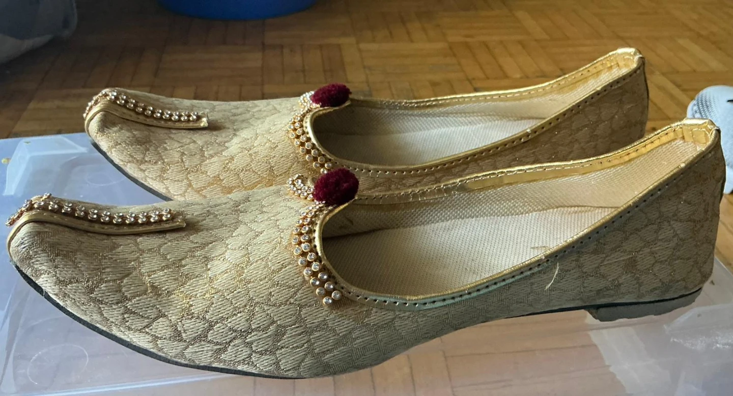 Gold Brocade Embellished Shoes - photo 2