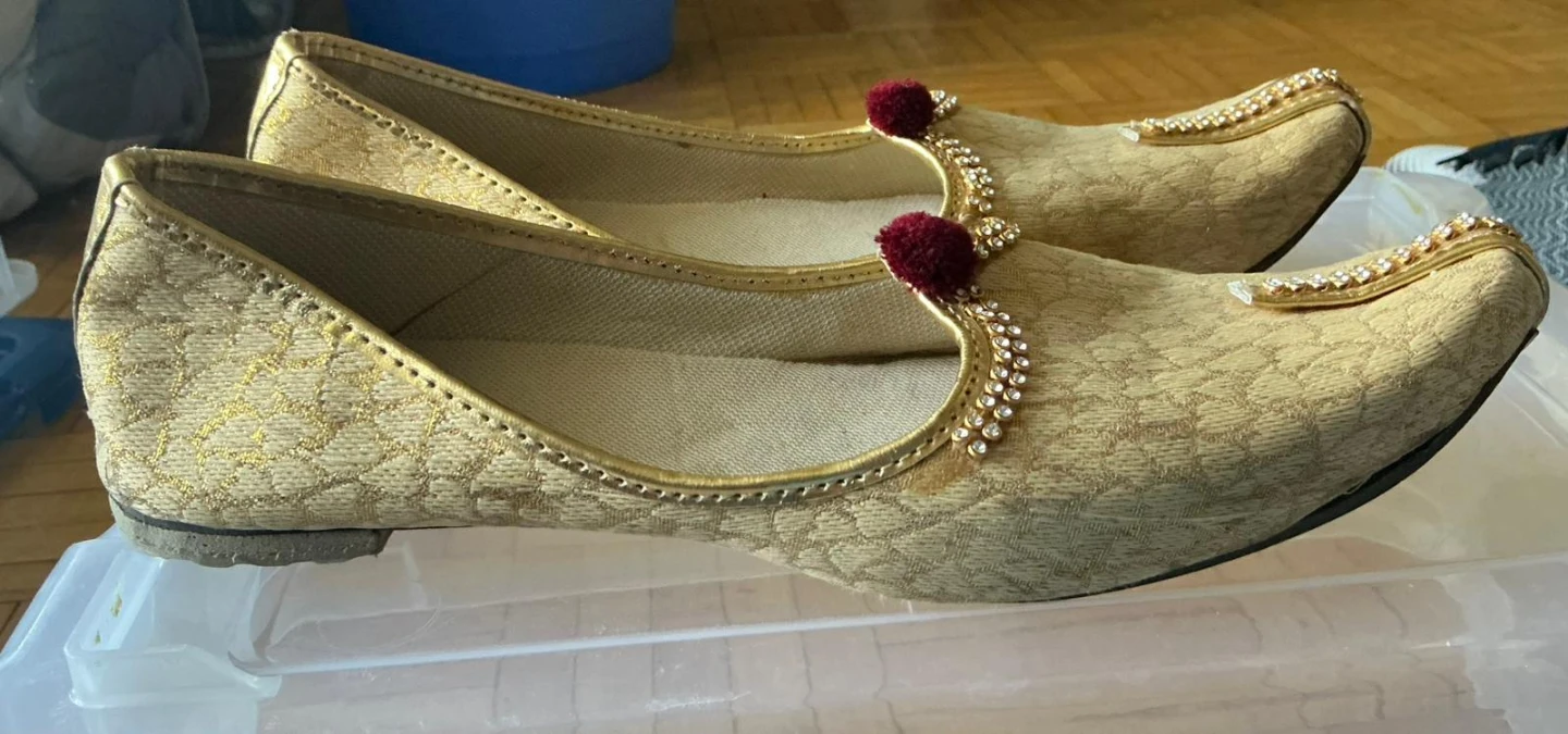Gold Brocade Embellished Shoes - photo 3