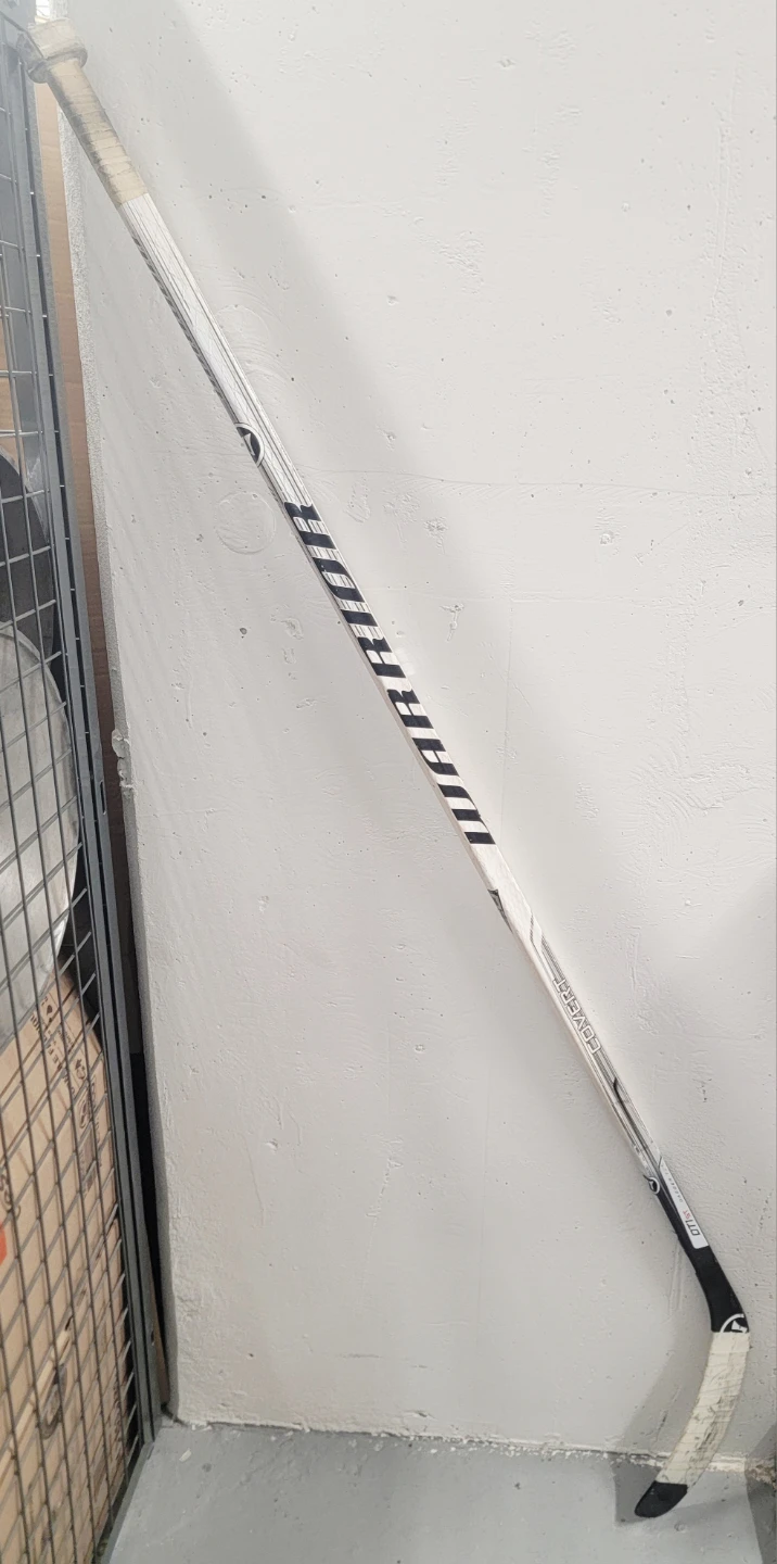 Warrior Dagger T2 ST Hockey Stick