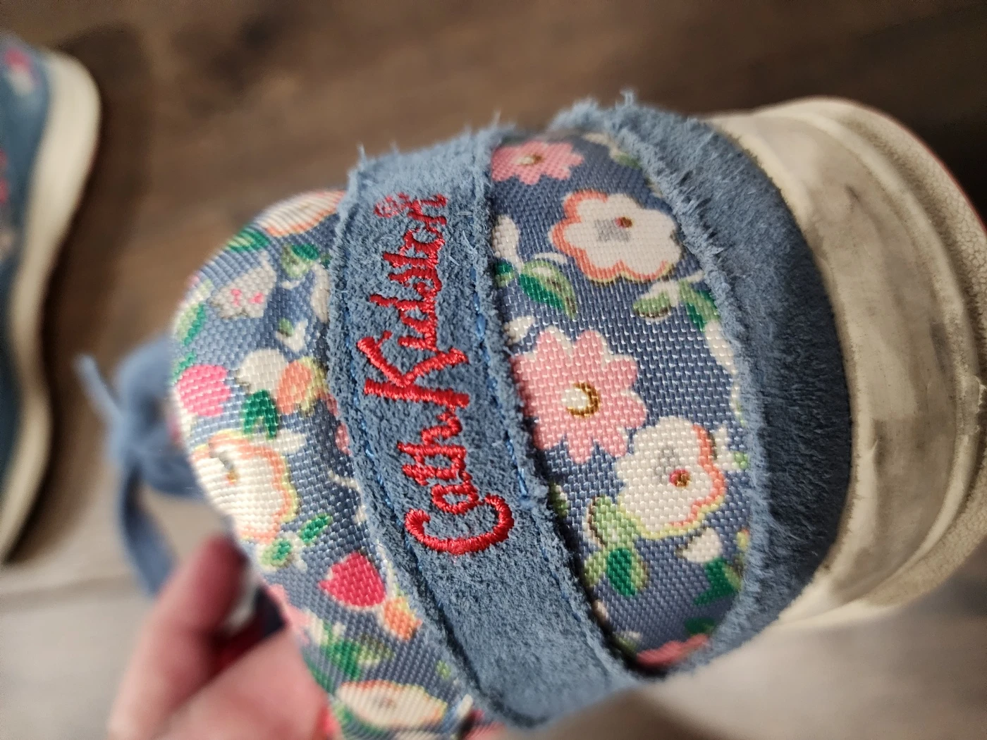 Rare Cath Kidston Floral Sneakers (women's 8 - 8.5) - photo 4