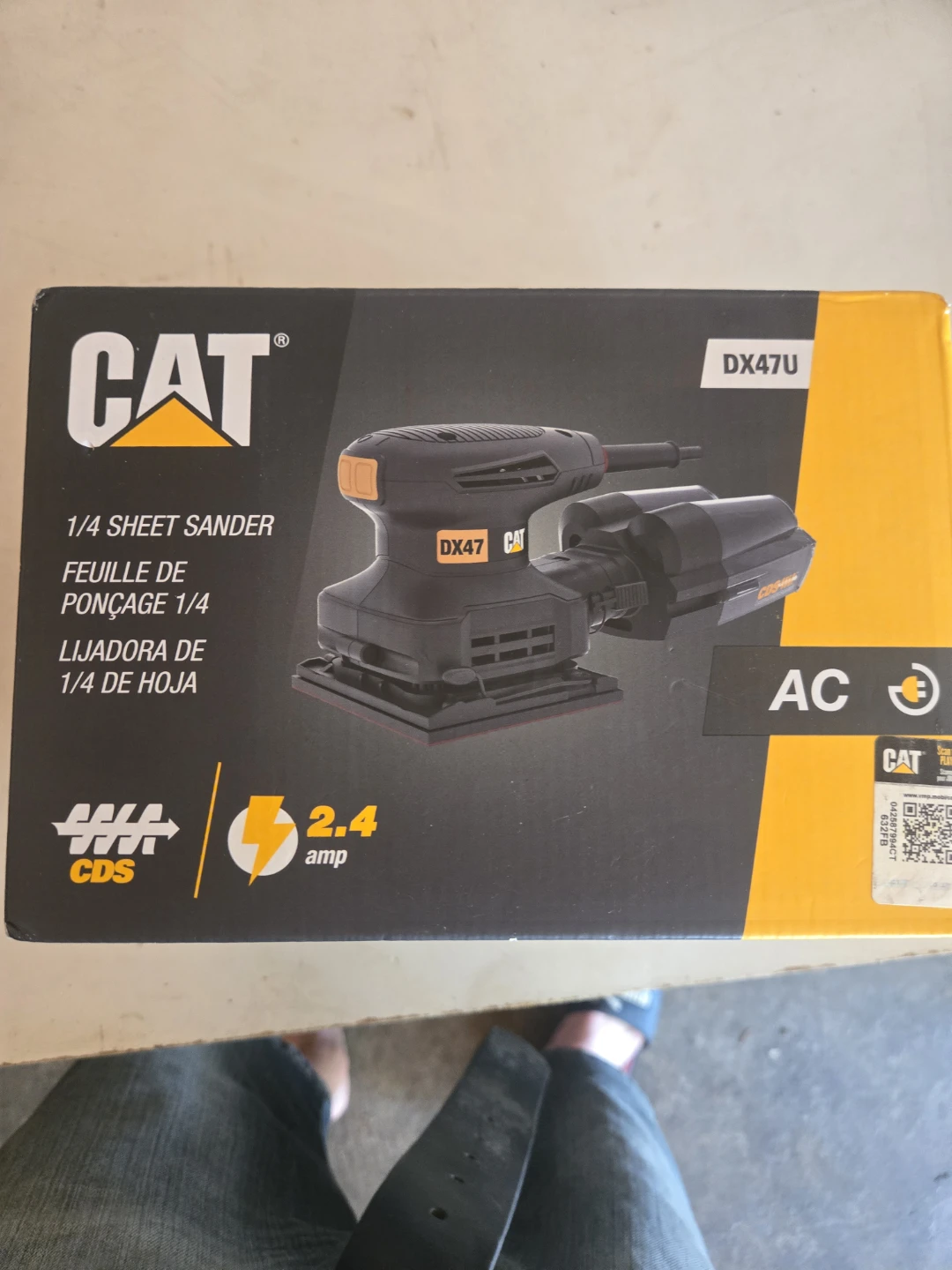 CAT DX47U 1/4 Sheet Sander
