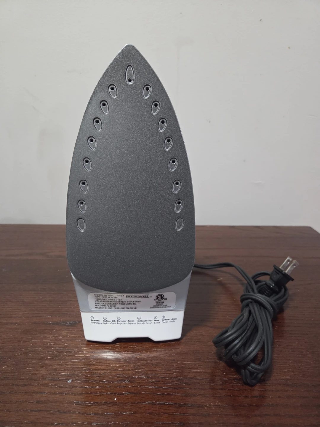BLACK+DECKER Steam Iron - photo 2