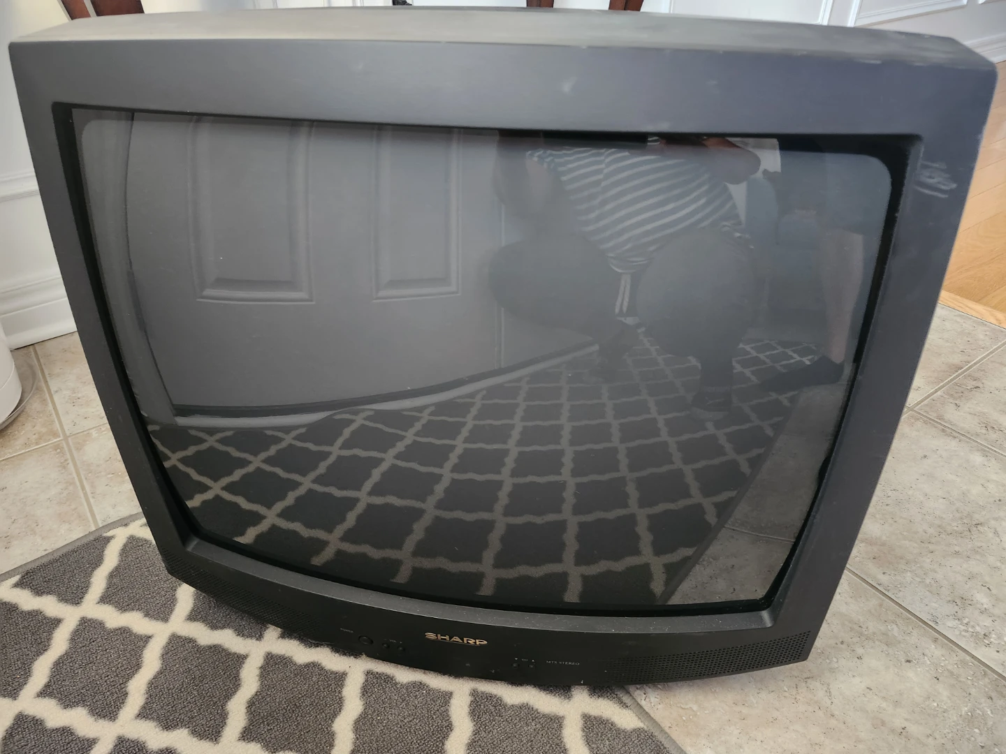 Sharp Colour Television Receiver CH25S6