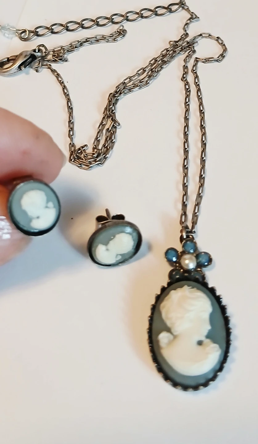 Cameo Necklace and Earrings Set