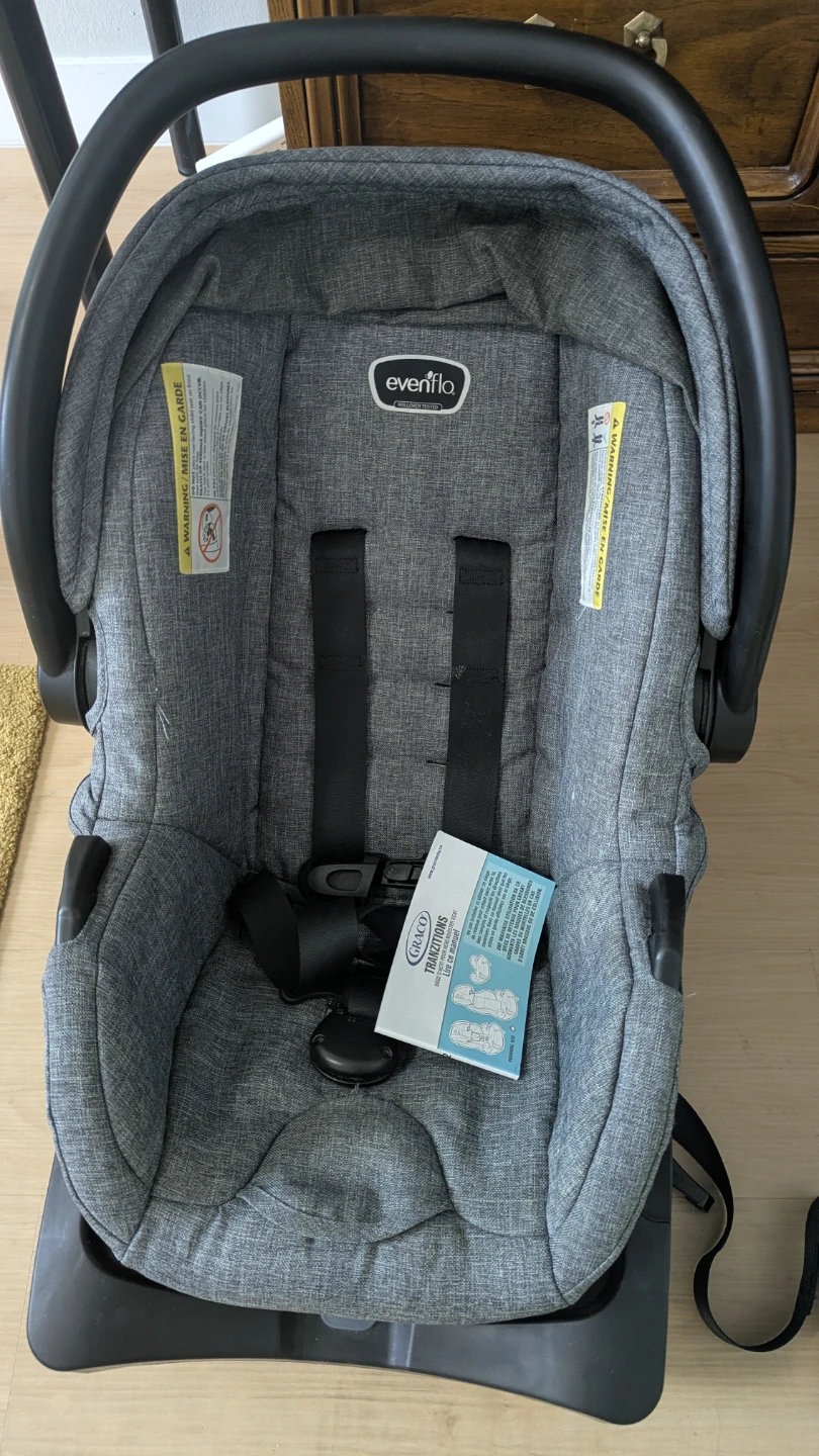 Evenflo Infant Car Seat with Base - photo 5