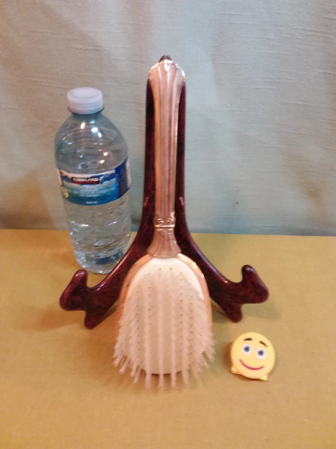 🛀 🧖 ➡️ Vintage Vanity (Set of 4) Mirror, Brushes, Comb 🧖 🤷 - photo 2
