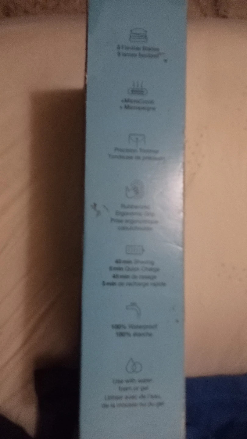 Braun Series 3 ProSkin Electric Shaver - photo 3