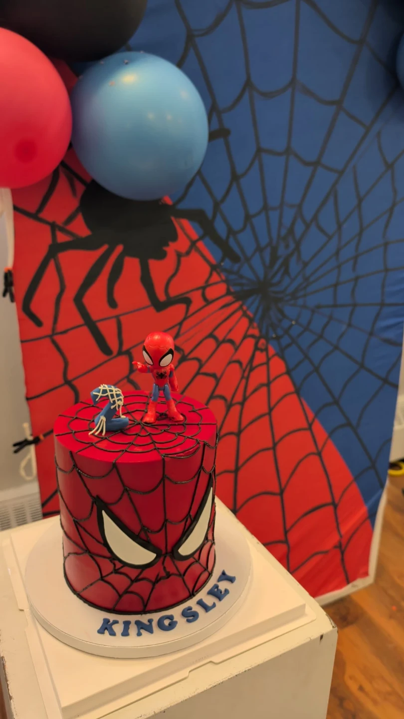 Spiderman Party decorations, plates, cups, cutlery etc - photo 2