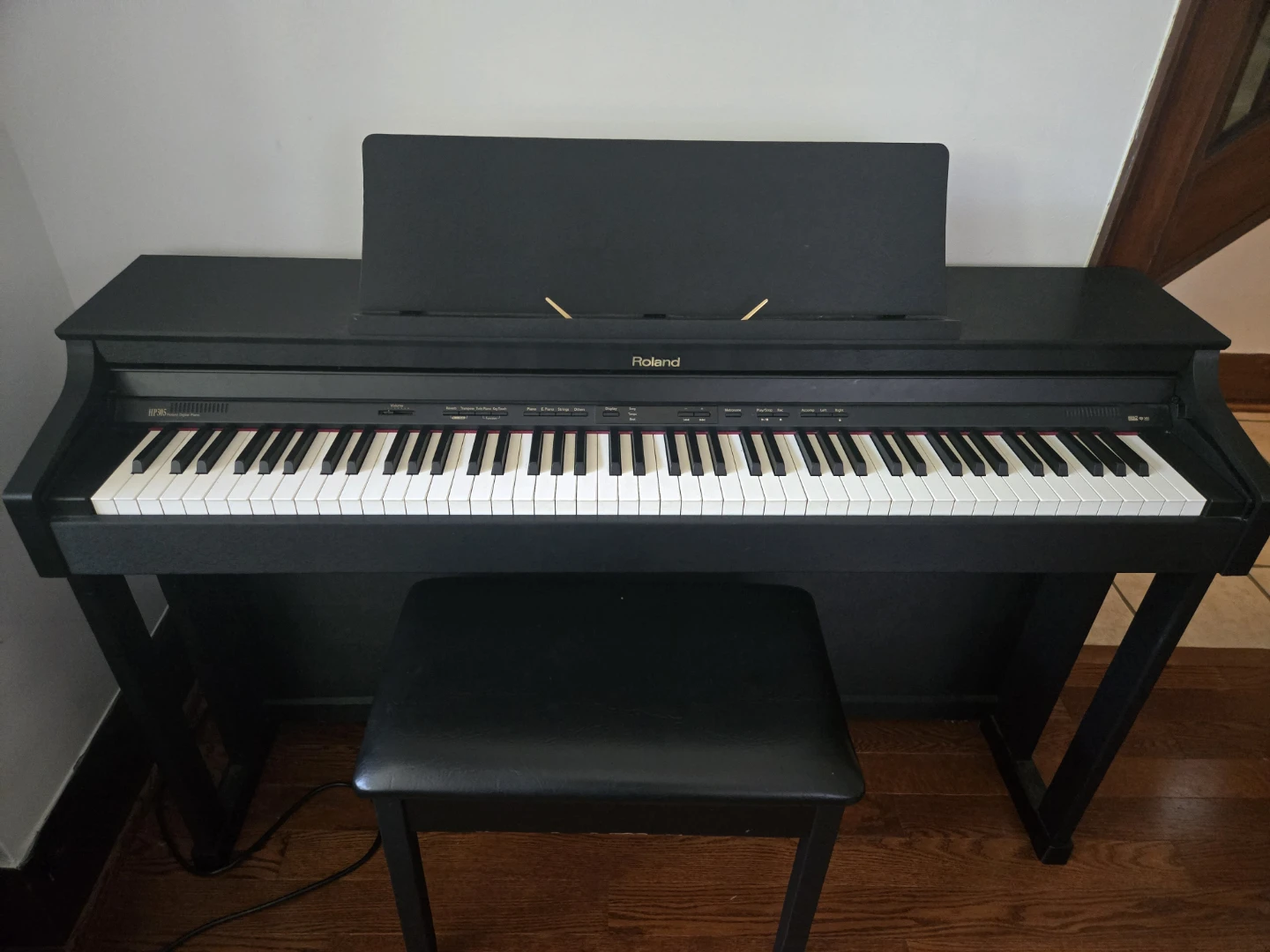Roland HP305 Digital Piano