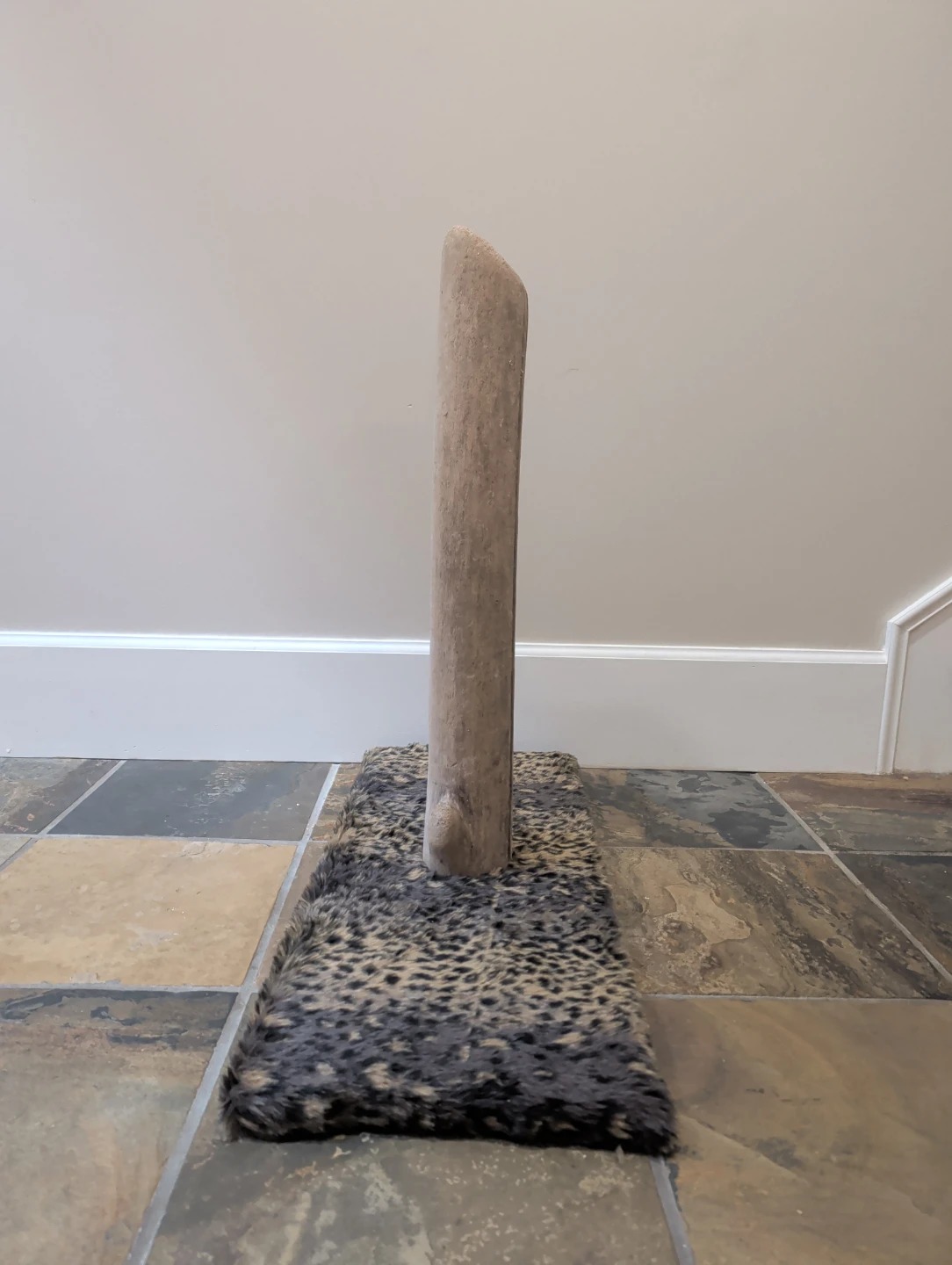 Driftwood Cat  Post - photo 2