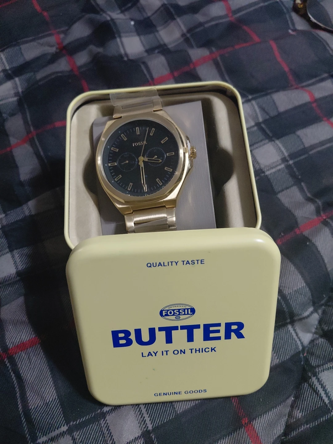 Fossil Watch with Butter Tin
