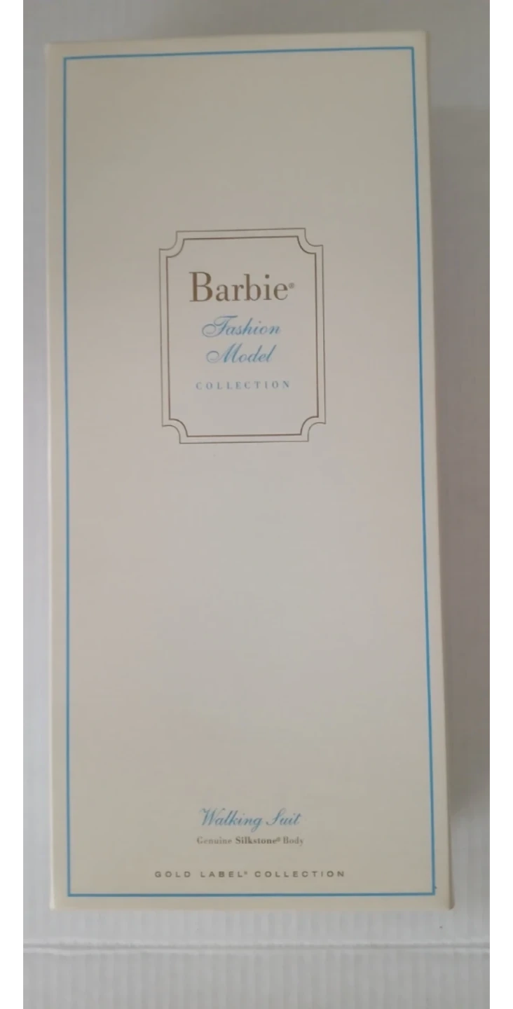 Gold Label Silkstone Barbie The Walking Suit