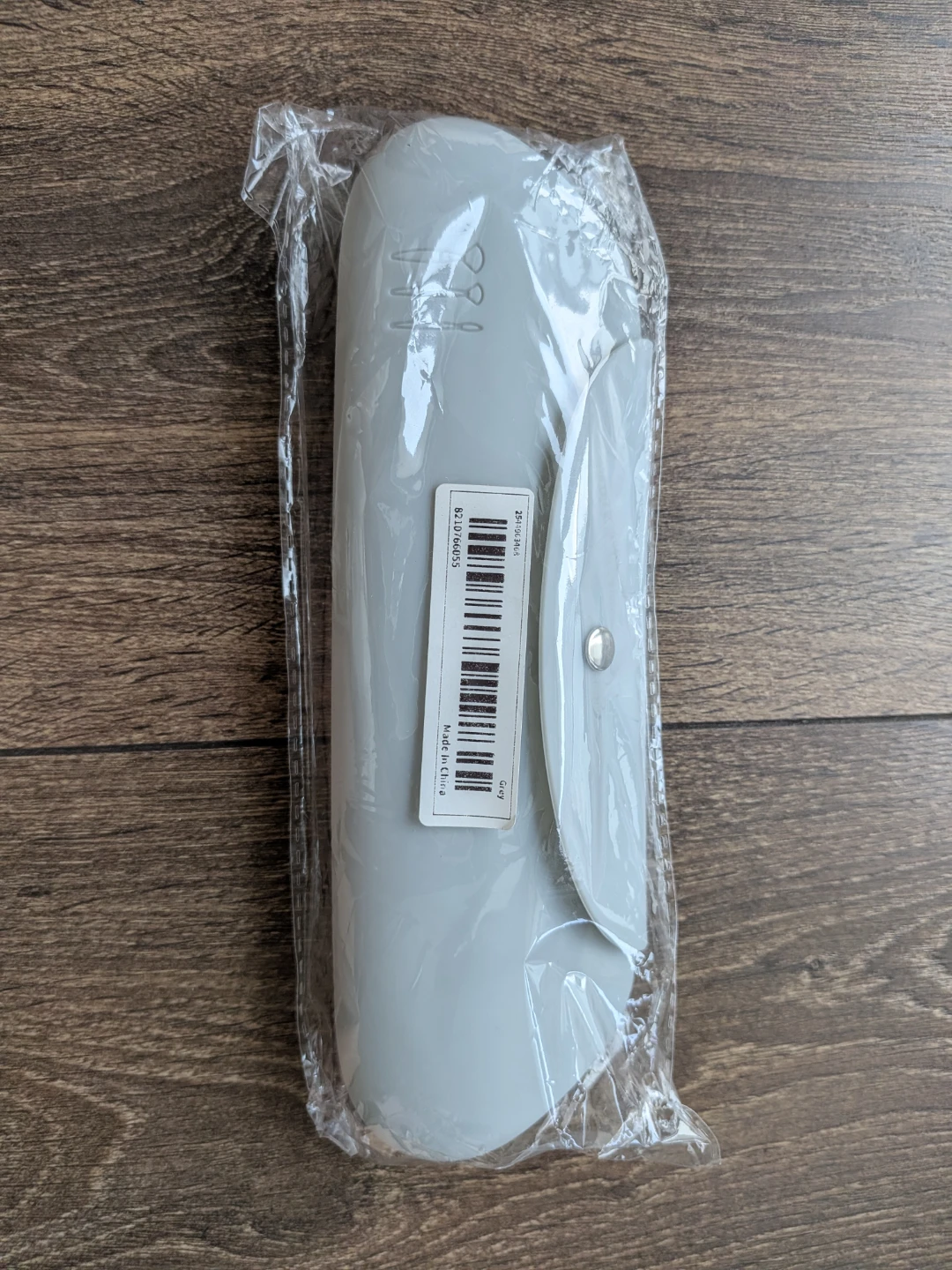 Silicone Eyeglass Case/makeup brushes, pens  - Grey colour