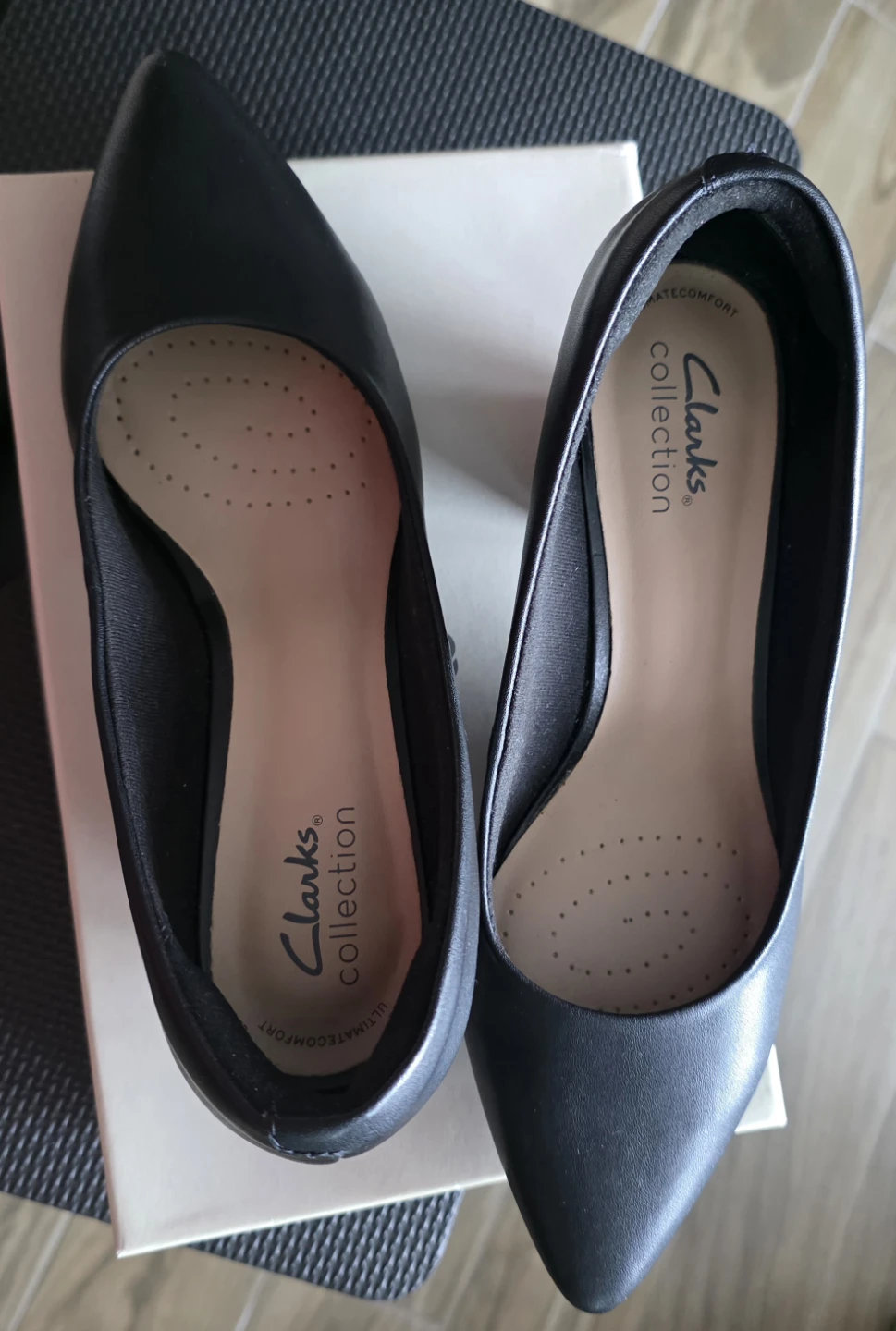 Clarks Collection Black Leather Heels - photo 2