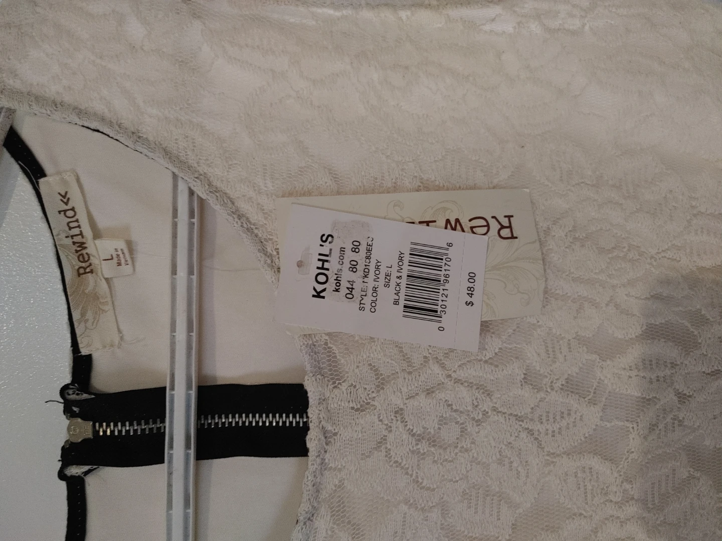 BRAND NEW Stunning dresses!   Size LG. - photo 4