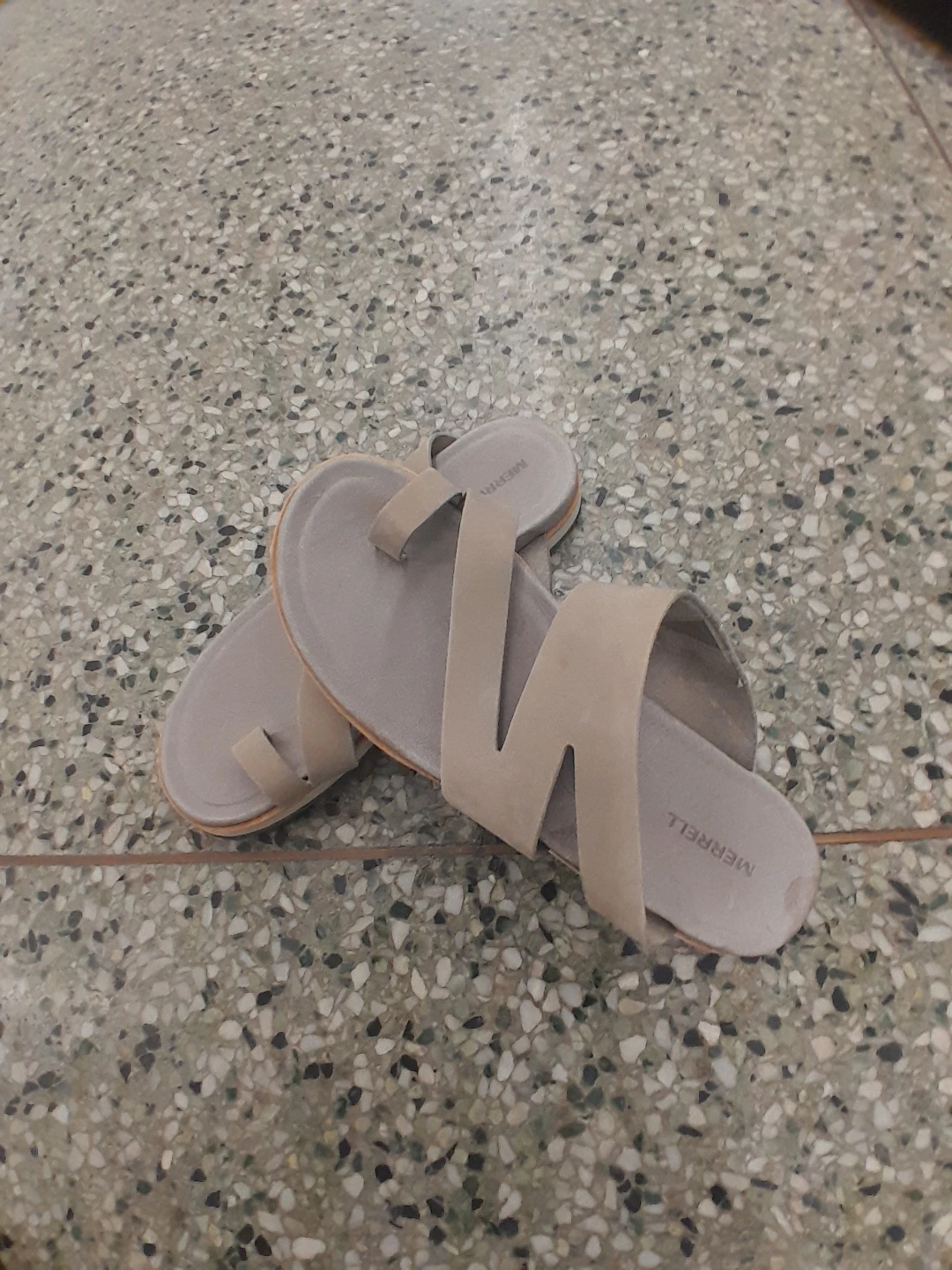 Merrell Women's Tan Suede Sandals Size 8.5 - photo 3