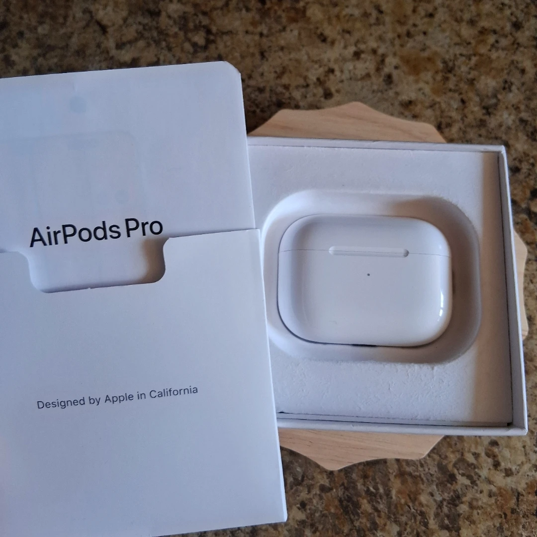 ⭐️(NEW) Apple AirPods Pro 2nd Generation (Apple Care included)⭐️ - photo 4