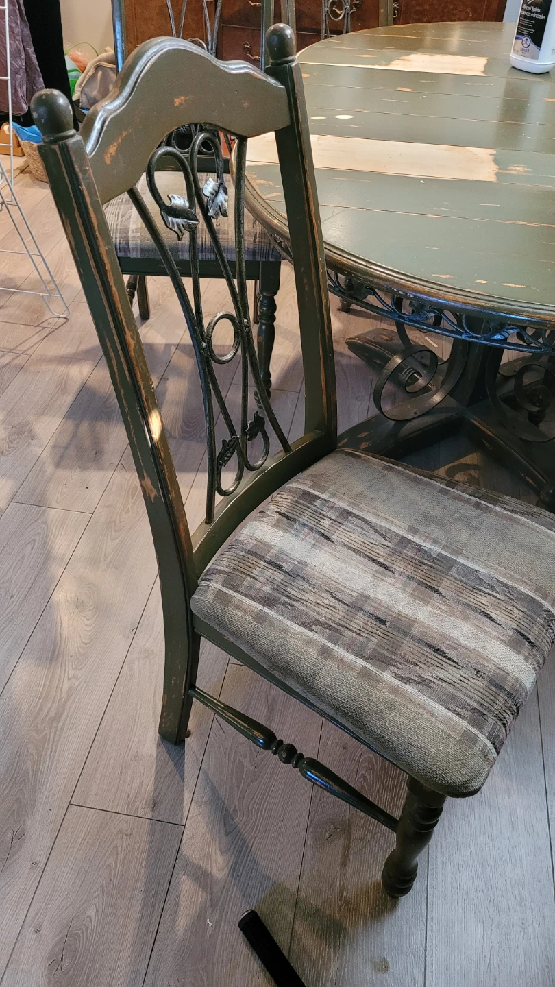 Free Farmhouse Dining Table + 2 Chairs - photo 2