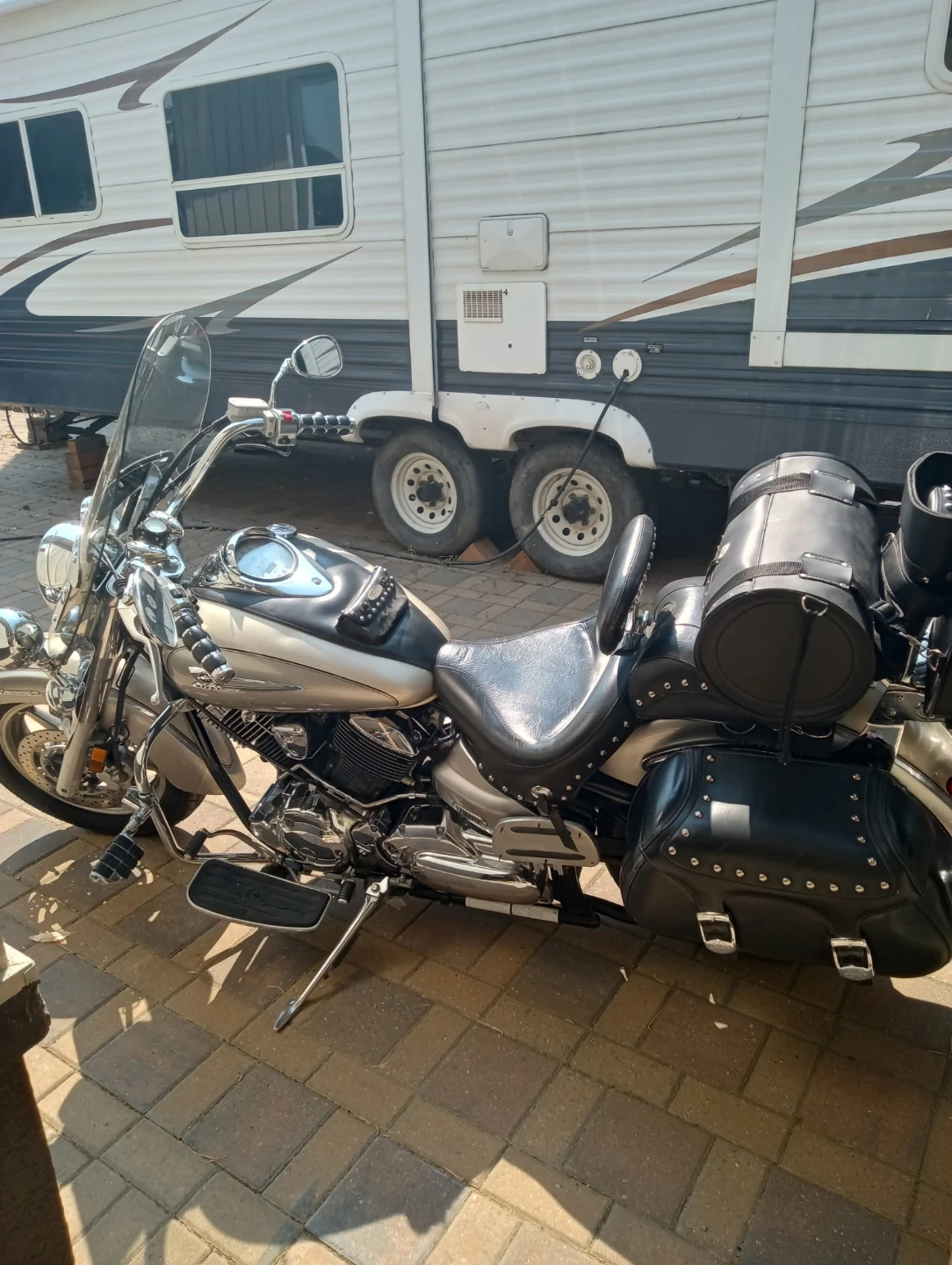 Yamaha V-Star Motorcycle - photo 2